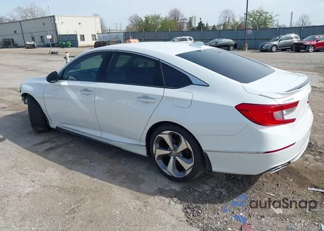2019 Honda Accord Touring 2.0T z USA, uszkodzony, nr VIN 1HGCV2F98KA010158